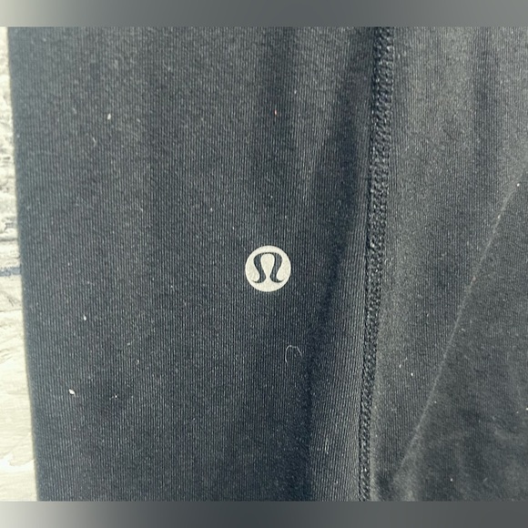 Lululemon Groove Pant Black/Quilting Winter 20 Reversible 8 Flared Yoga Pants - Picture 3 of 8